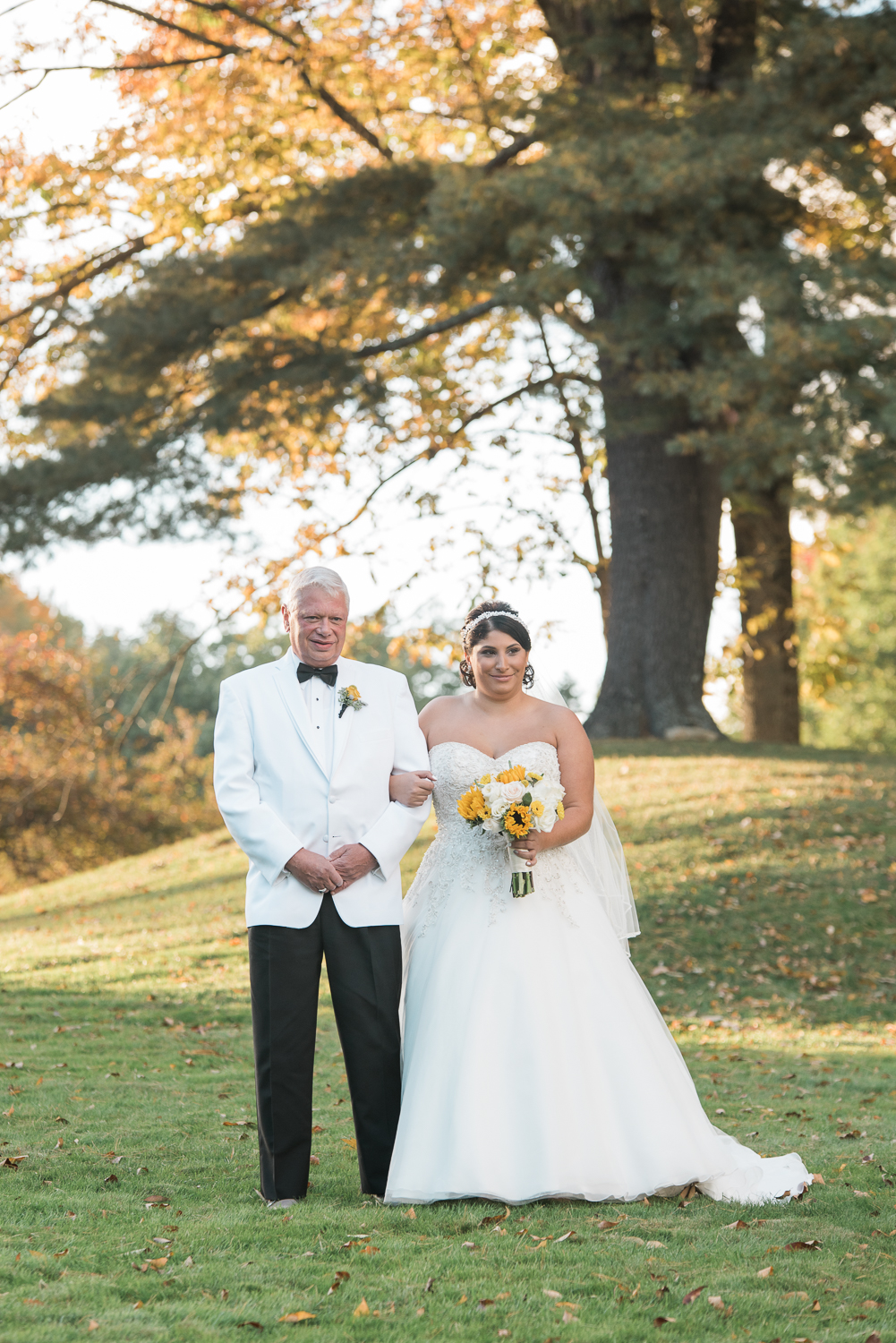 Publick House wedding venue photos in Sturbridge, MA by Kara Emily Krantz Photography featured in Bride & Groom Magazine
