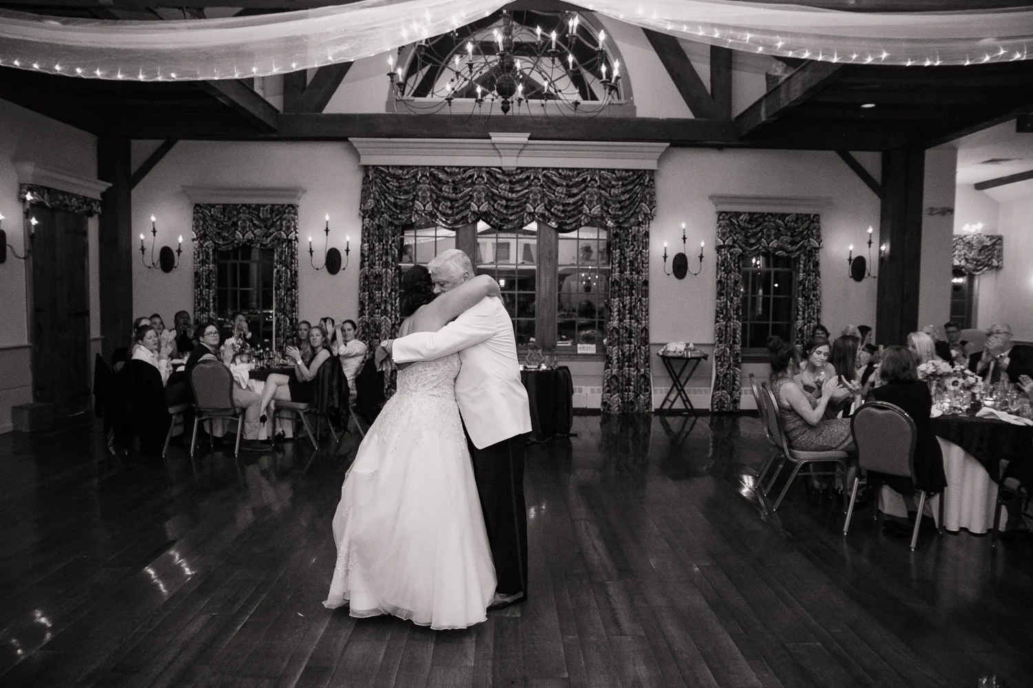 Publick House wedding venue photos in Sturbridge, MA by Kara Emily Krantz Photography featured in Bride & Groom Magazine