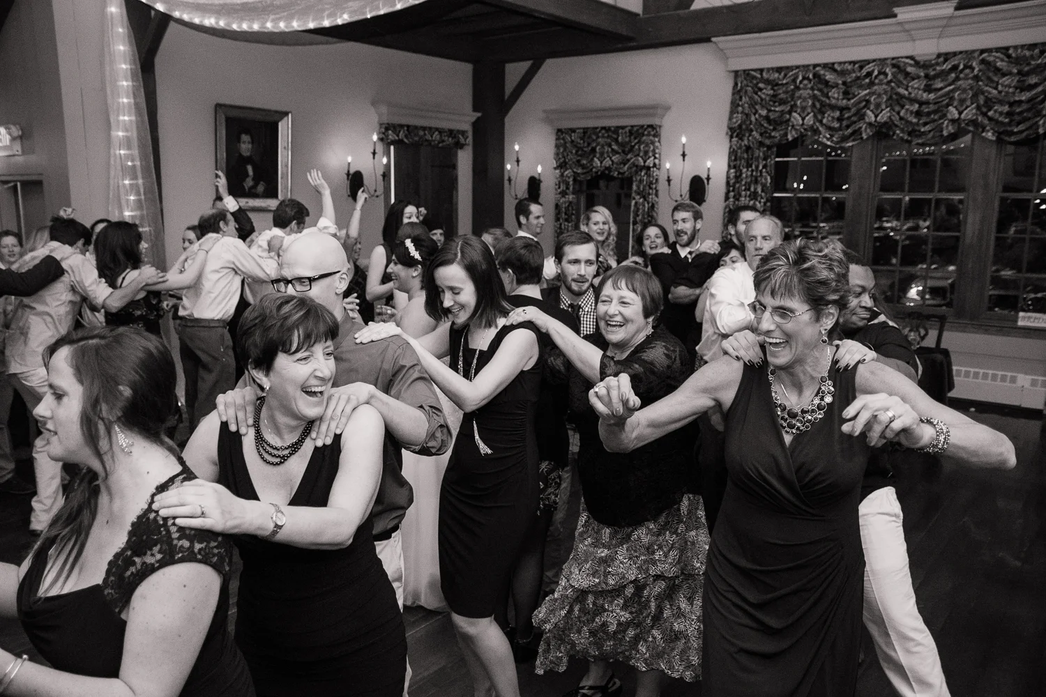 Publick House wedding venue photos in Sturbridge, MA by Kara Emily Krantz Photography featured in Bride & Groom Magazine