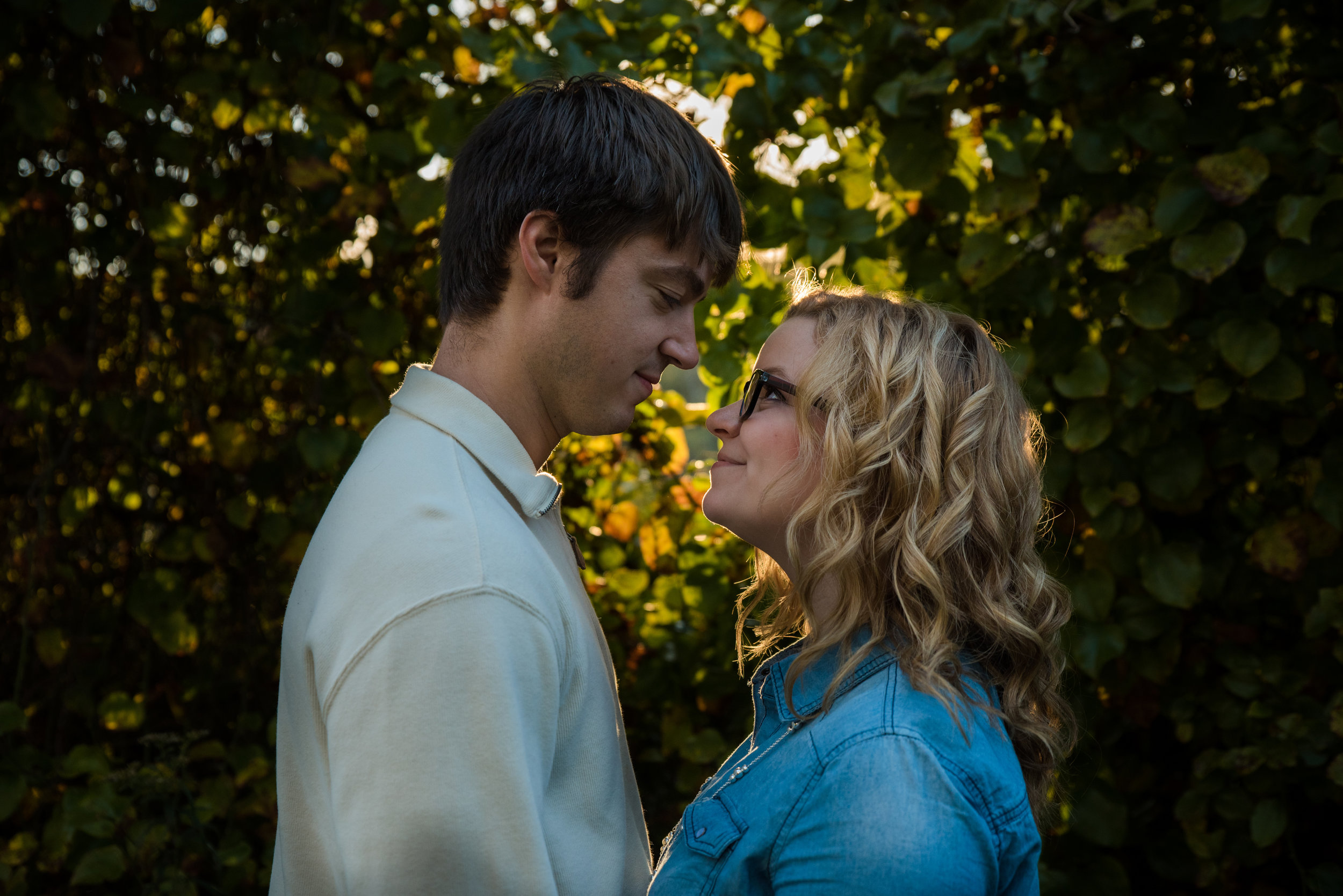 Riverbend Farm engagement photos in Uxbridge, MA photographed by Kara Emiy Krantz Photography