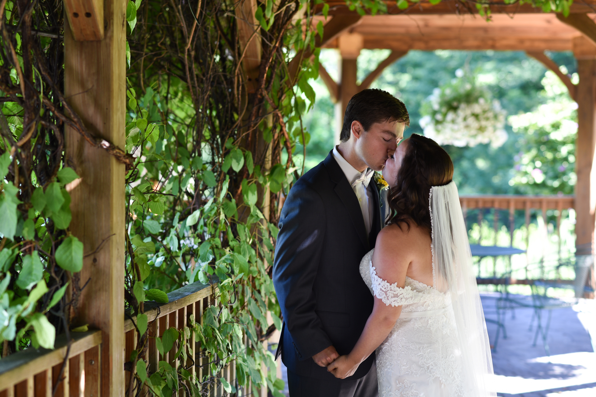 Zukas Hilltop Barn wedding venue photos in Spencer, MA photographed by Kara Emiy Krantz Photography