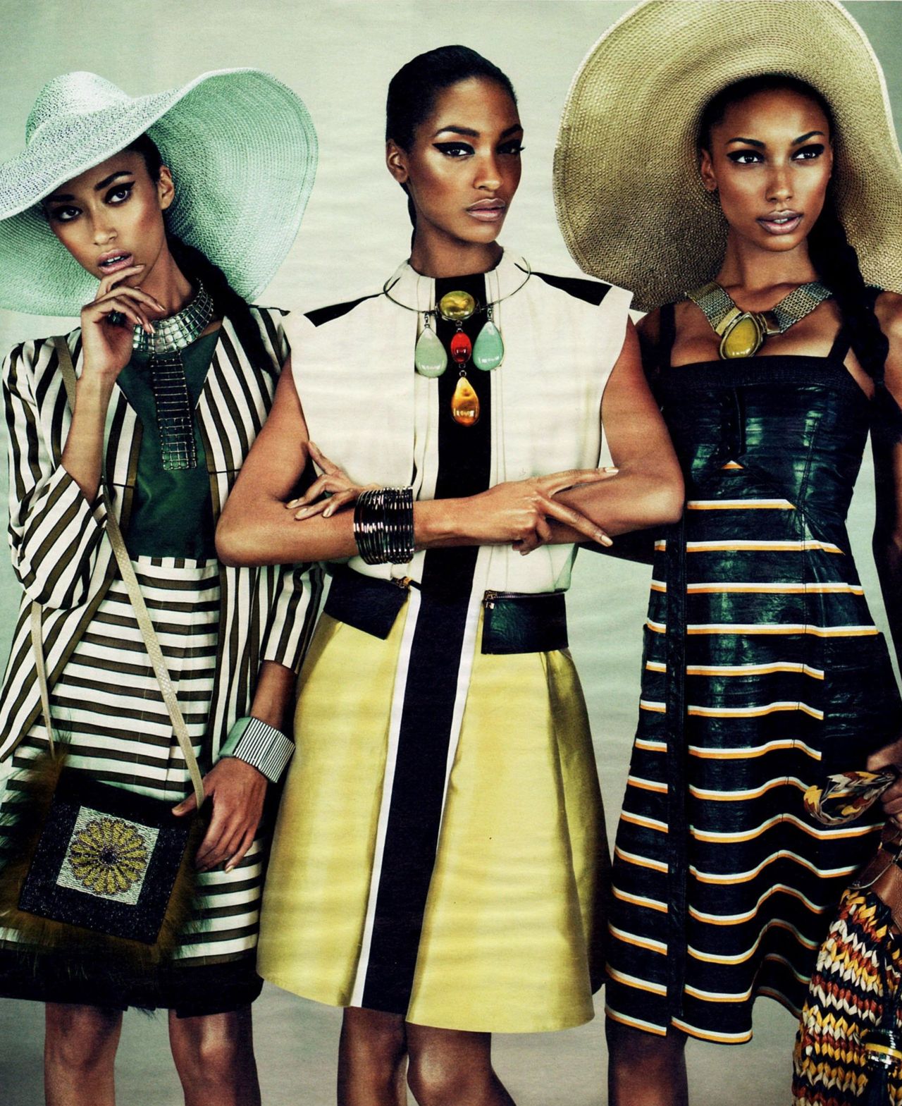 Sassy Style
Keep it sassy, join Sassy Nation
http://sassynation.tumblr.com
http://www.facebook.com/TheSassyNation
http://twitter.com/#!/SassyNation