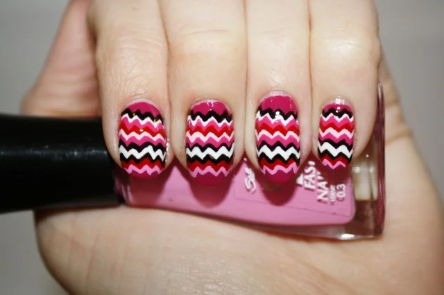 Bella Sassy Nails
via polishyoupretty :
Valentine’s Missoni
Click the photo to see the full tutorial from Polish You Pretty!
Stay classy, join Sassy Nation
http://sassynation.tumblr.com
http://www.facebook.com/TheSassyNation
http://twitter.com/#!/SassyNation