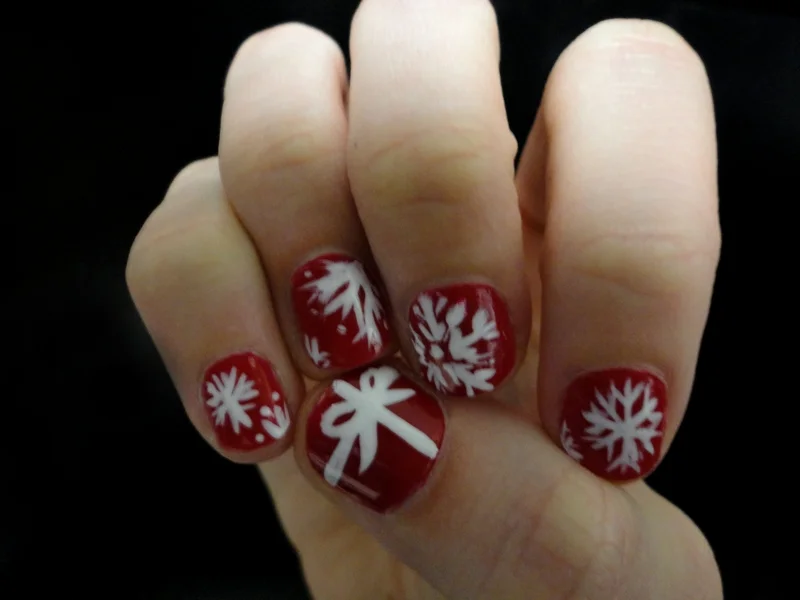 Bella Sassy
Christmas mani by maddasahatterr :
I did my nails for the Christmas season :)
Keep it sassy, join Sassy Nation
http://sassynation.tumblr.com
http://www.facebook.com/TheSassyNation
http://twitter.com/#!/SassyNation