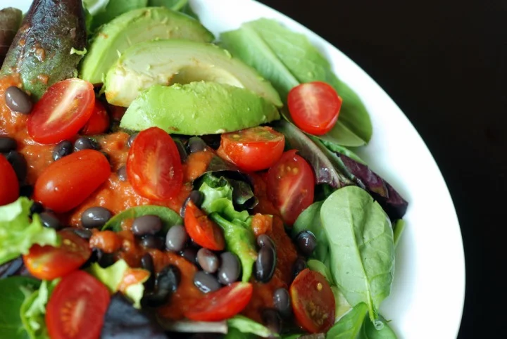 Sassy Appétit
Lunch anyone?

Mexican Salad with Black Beans and Avocado

Serving up the daily, join SASSY NATION!
http://sassynation.tumblr.com
http://www.facebook.com/TheSassyNation
http://twitter.com/#!/SassyNation