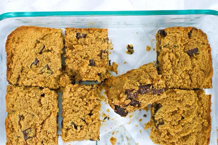 Coconut-Flour-Chocolate-Chip-Cookie_Bars.jpg