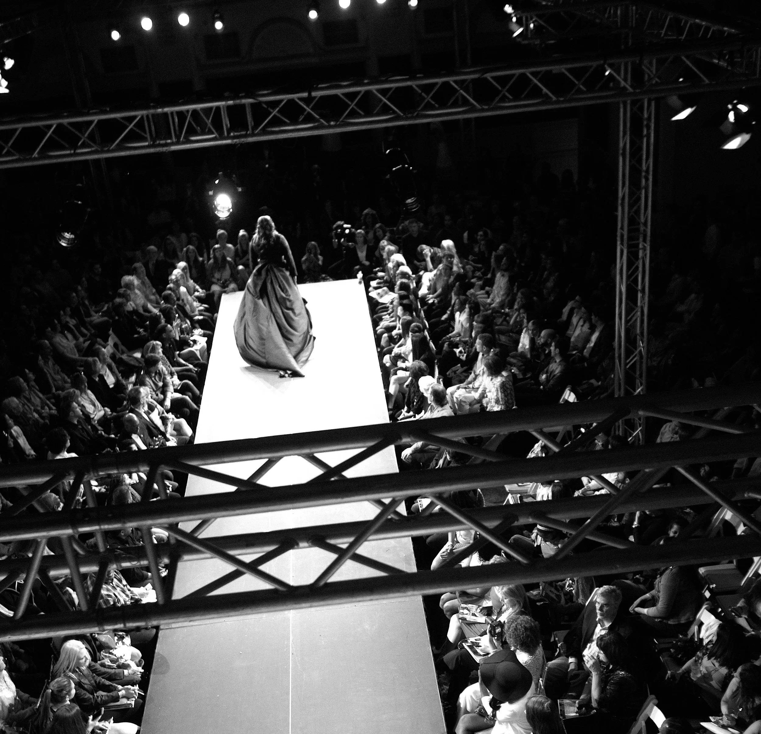 NOFW_Runway_BIrdseye_B&W_Crop.webp