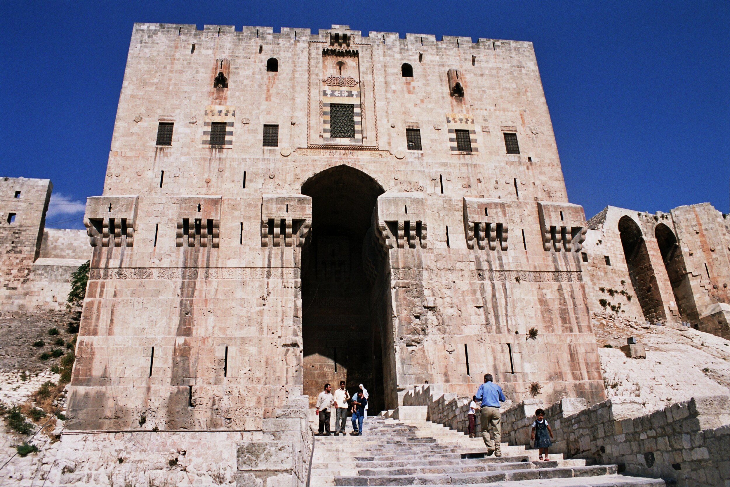 Aleppo citadel 2 (2018_08_14 07_38_22 UTC).JPG