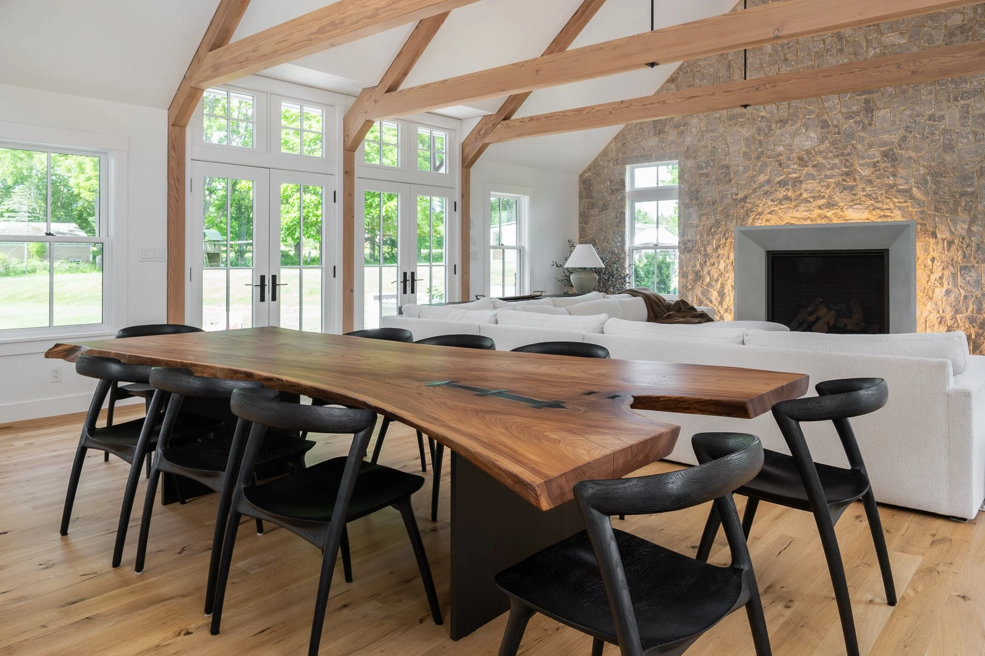 Reclaimed_wood_table_interior_design_photography_Baumgart_Creative_Media.jpg