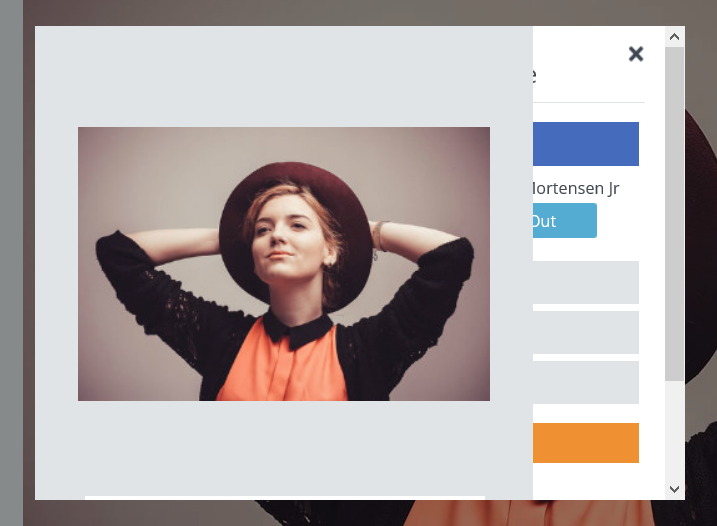 fotojet's social media sharing screen didn't render correctly on my computer by default. I had to change the text scaling settings for it to display correctly.