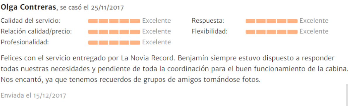 Reseña de servicio con calificaciones excelentes en calidad, precio, profesionalismo, respuesta y flexibilidad, con comentario positivo sobre la atención y coordinación durante un evento en 2017.