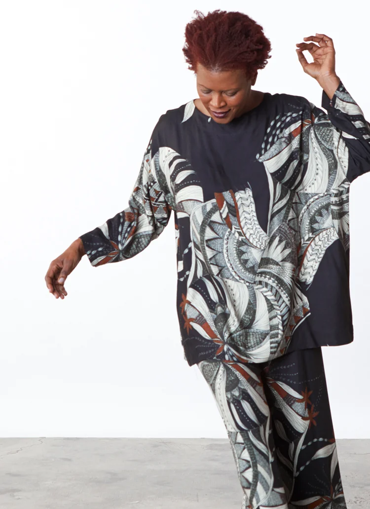 Kenwood Tunic, Ella Pant in Black/Ivory Ready for Lisbon Print Twill