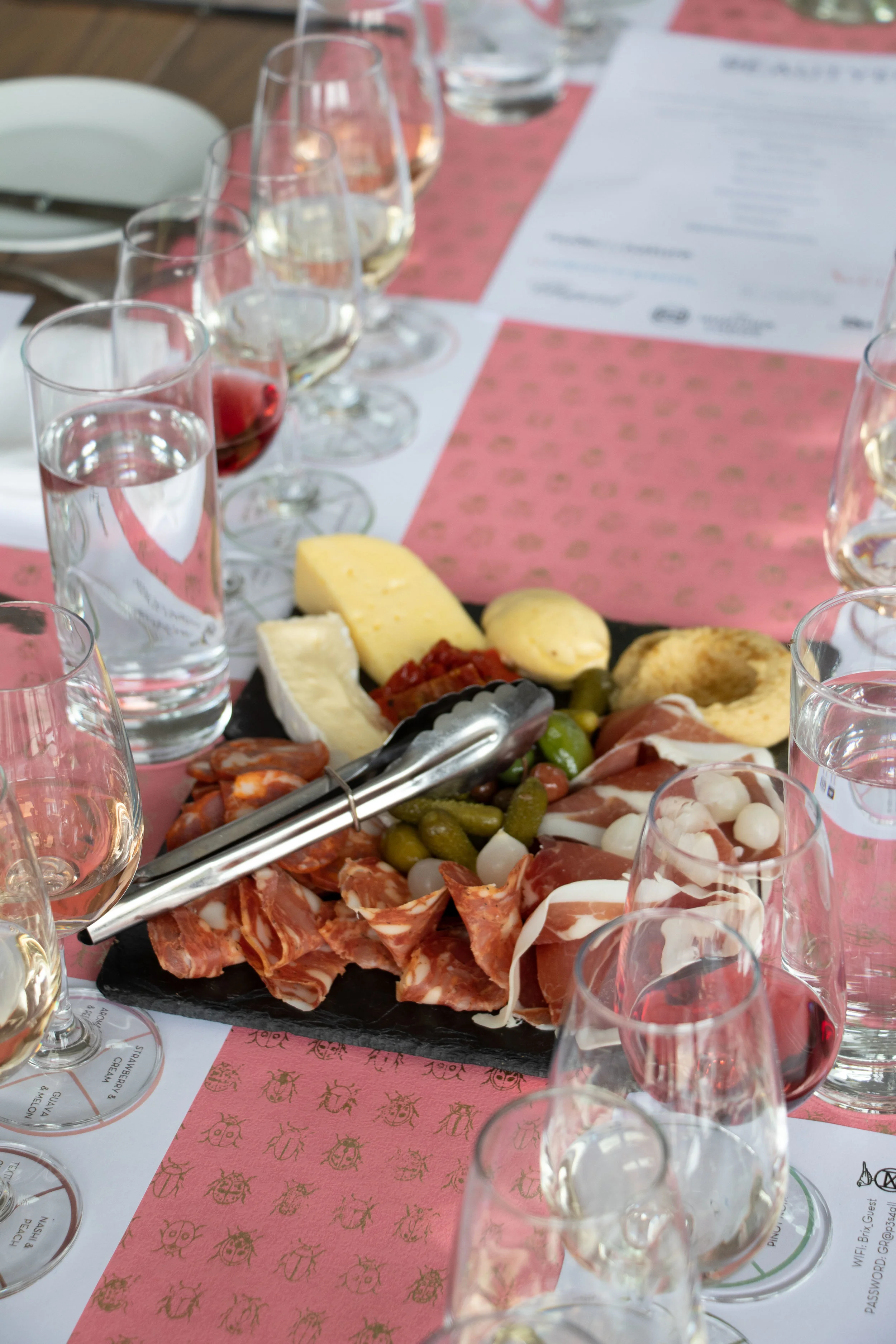 BEQ-TheHuntingLodge-platter2.jpg