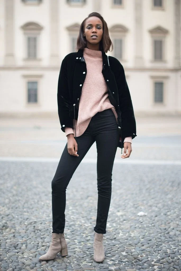 blackjeanspinksweater-GettyImages-vannibassetti-597a324b054ad90010427e83.jpg