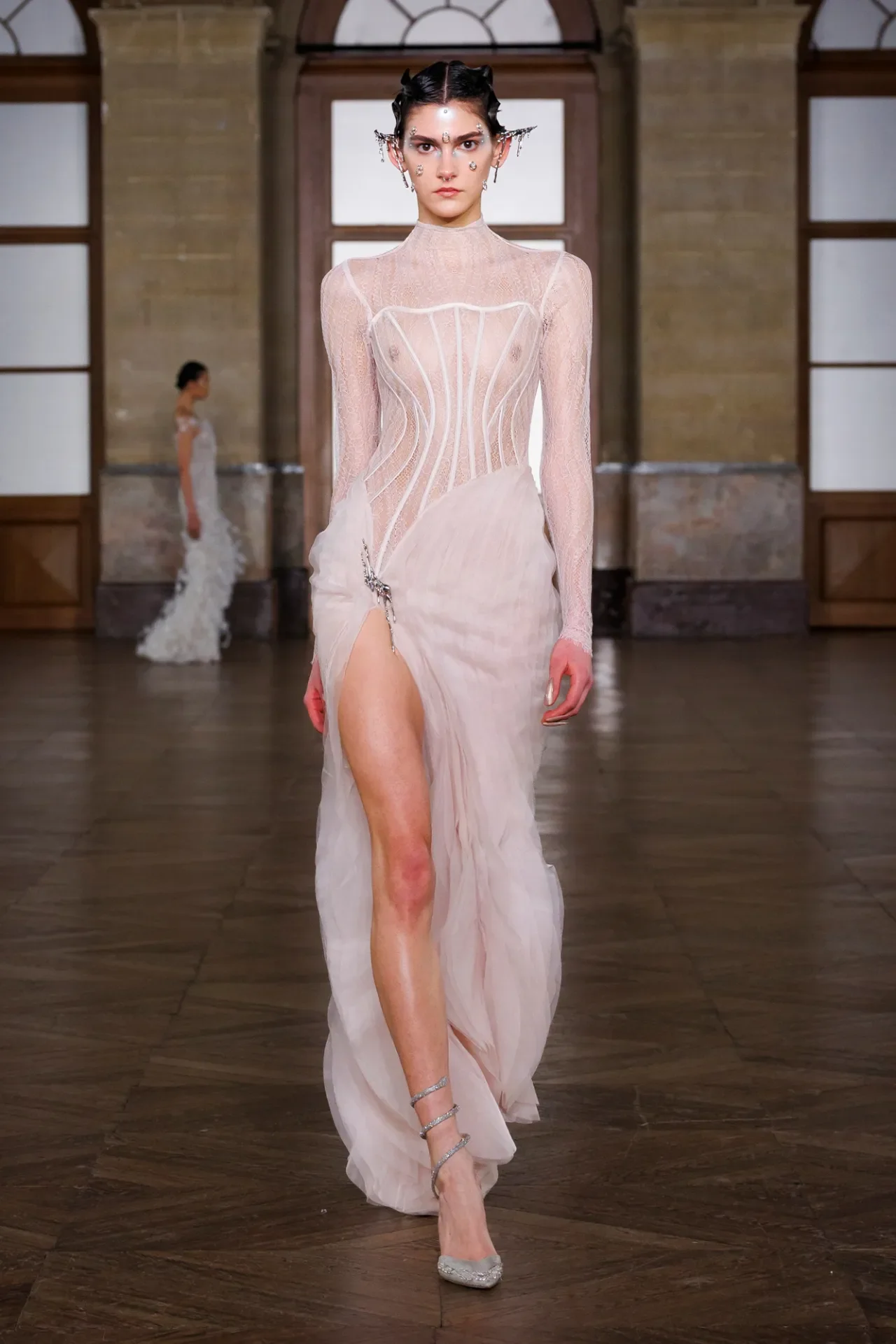 gaurav-gupta-spring-2026-hc-couture-r-ctsy-0012.webp