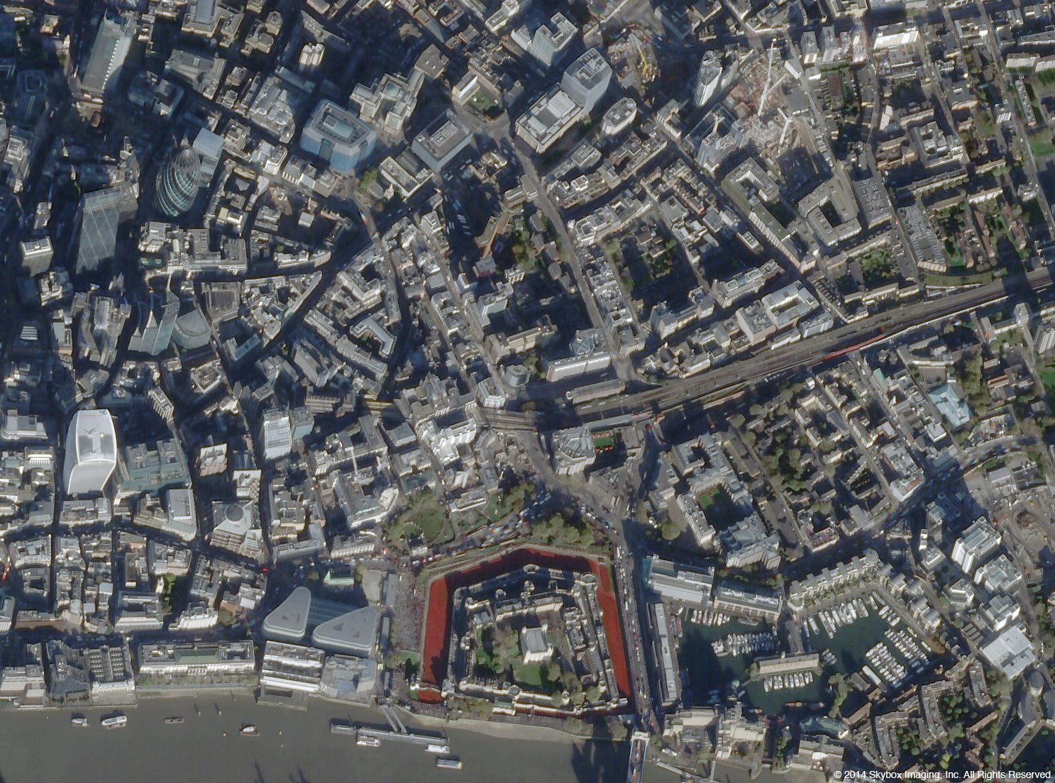 SkySat-1---Tower-of-London---Poppies---10-11-2014.png.jpeg