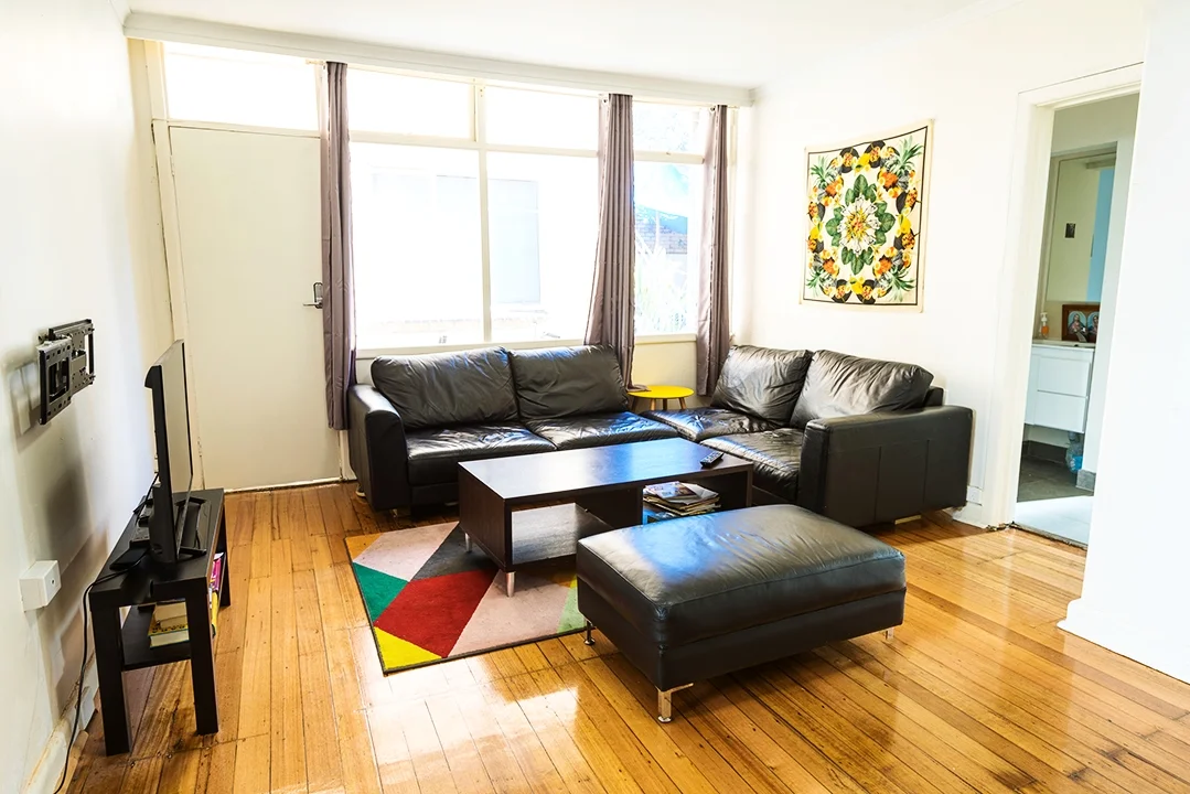 1119Westburylounge.jpg