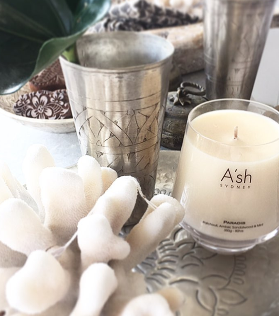 Paradis Candle in situ.png