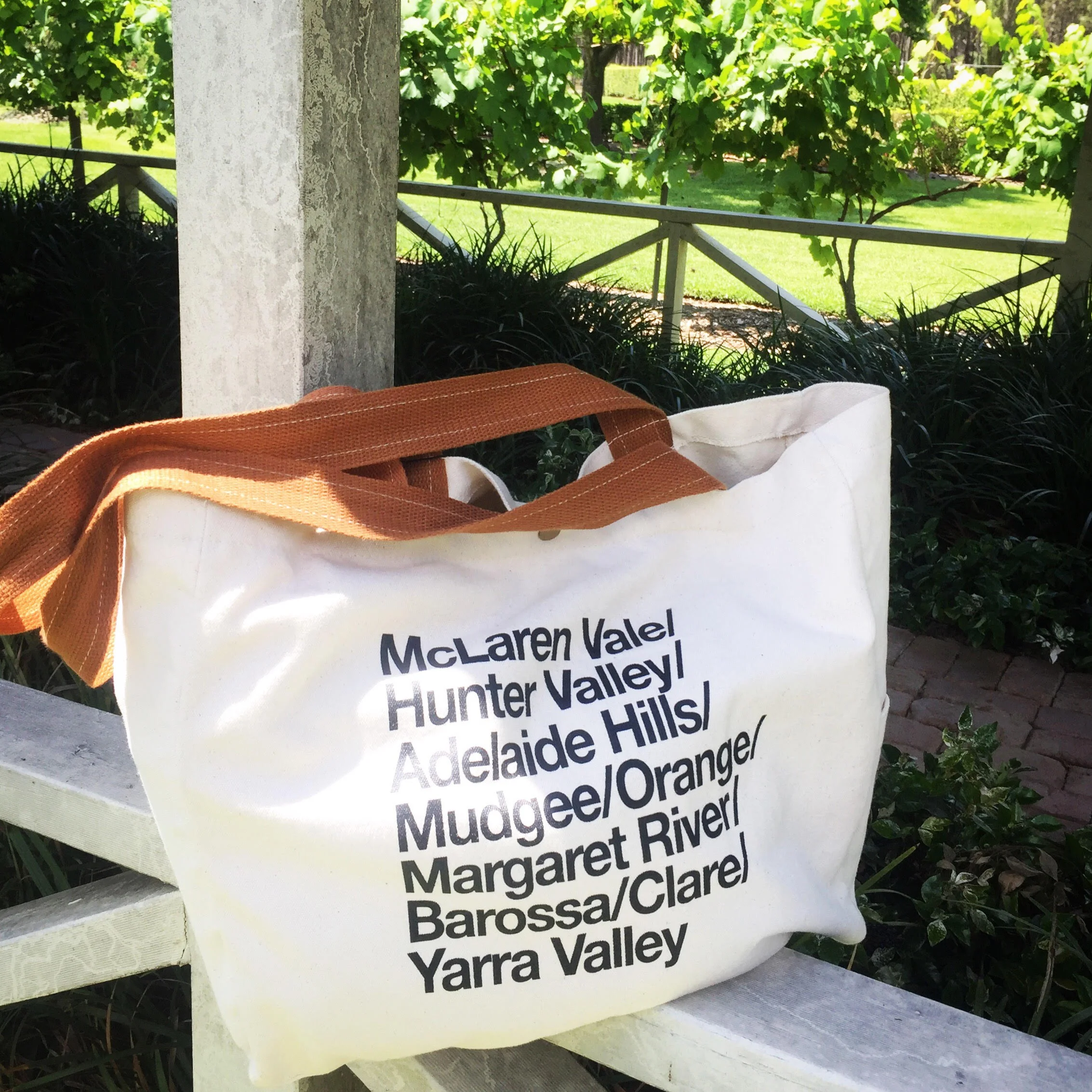 Tote001 - front.jpg