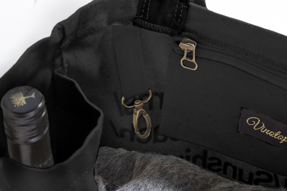 Tote black inside key holder.jpg