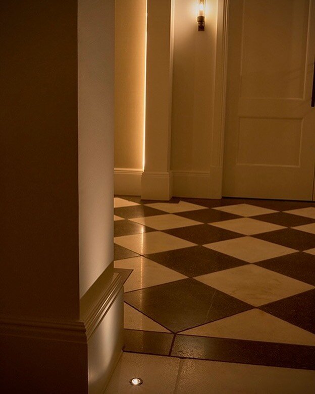 One of our favourite shots of a recently finished pool hall lobby in an exquisite new build. Layered lighting, and subtle detailing works so well for this application . #pool  #lobbylighting  #integrated  #lightingdesign #uplighting #warmlighting #sp