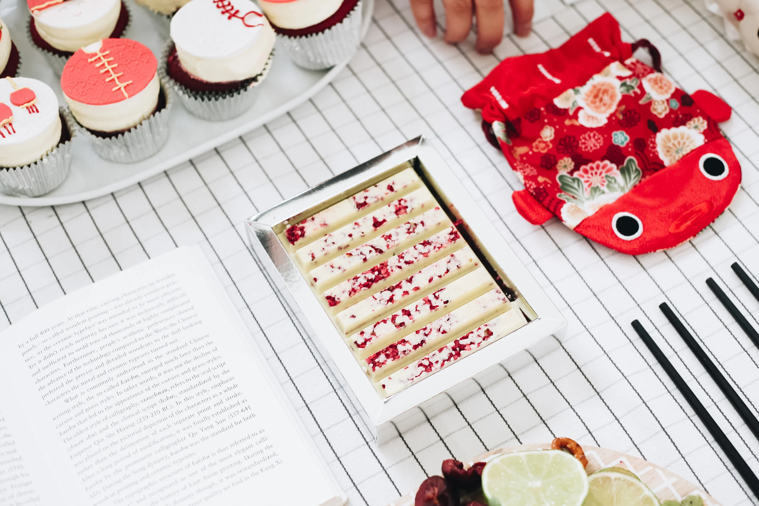CNY KITKAT BARS
