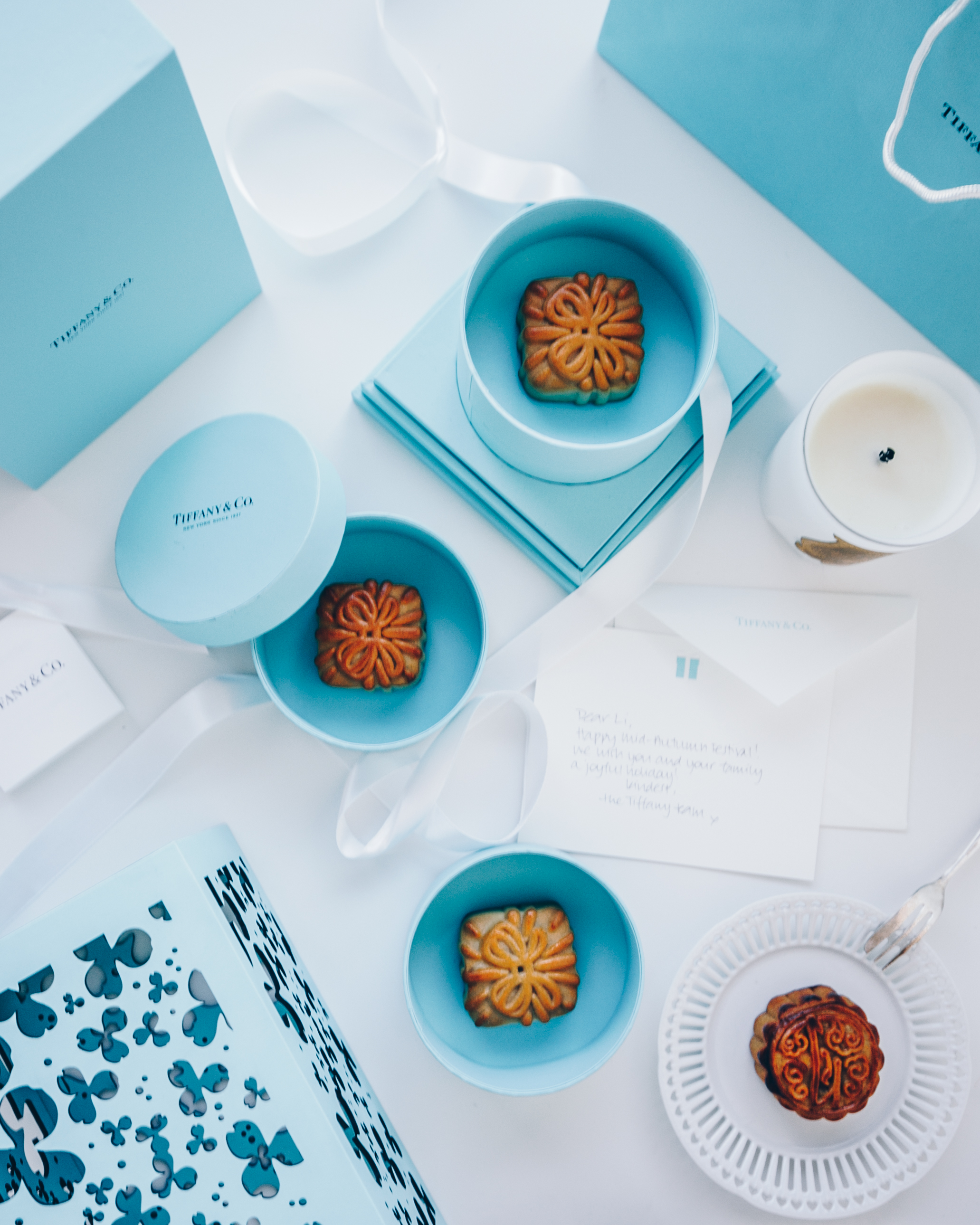 Tiffany & Co. Mooncake Delivery — MUSINGS OF LI CHI PAN