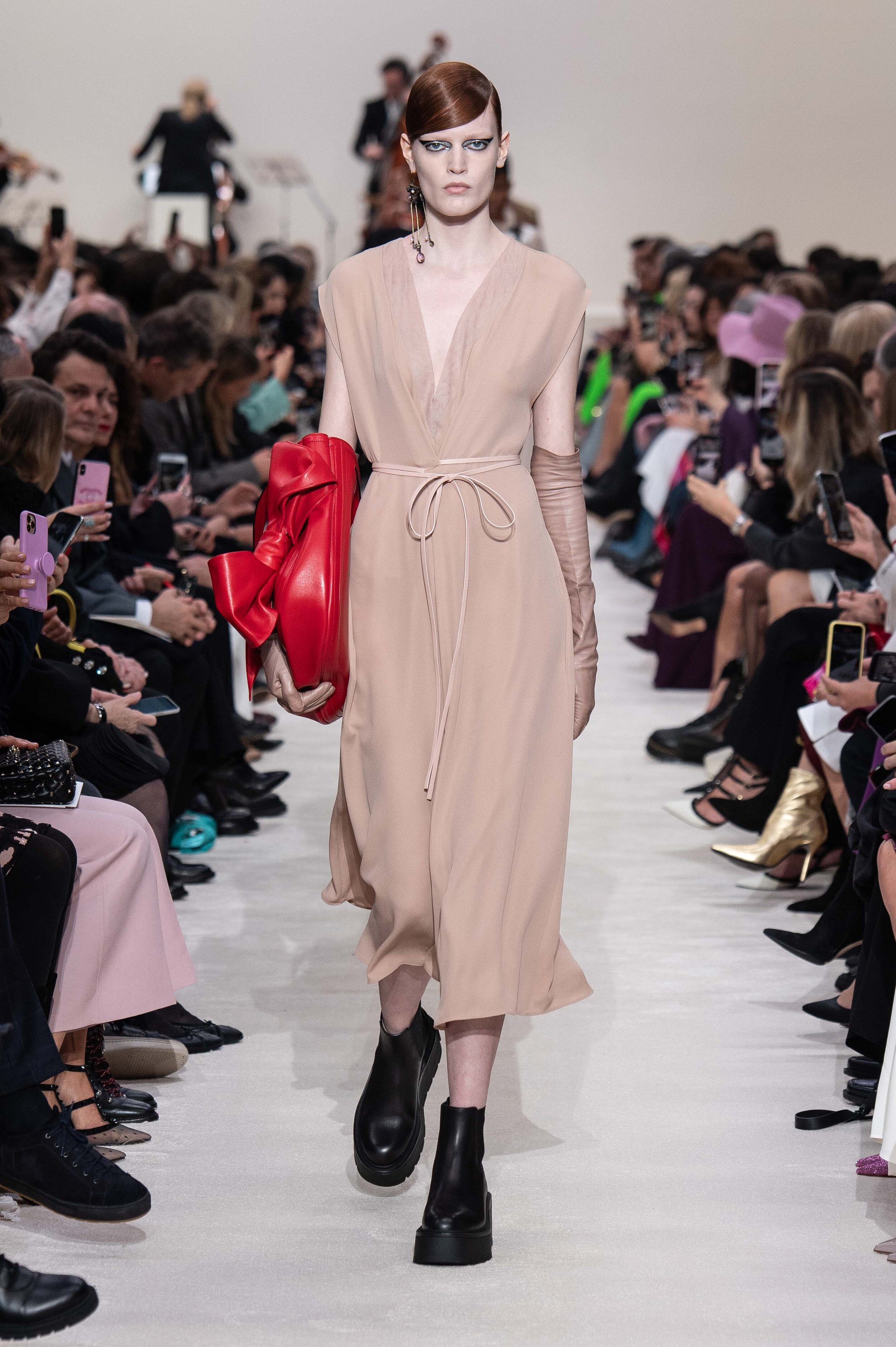 Valentino Fall 2020 Read-to-Wear-Collection — MUSINGS OF LI Valentino Fall 2020 Read-to-Wear-Collection — MUSINGS OF LI
