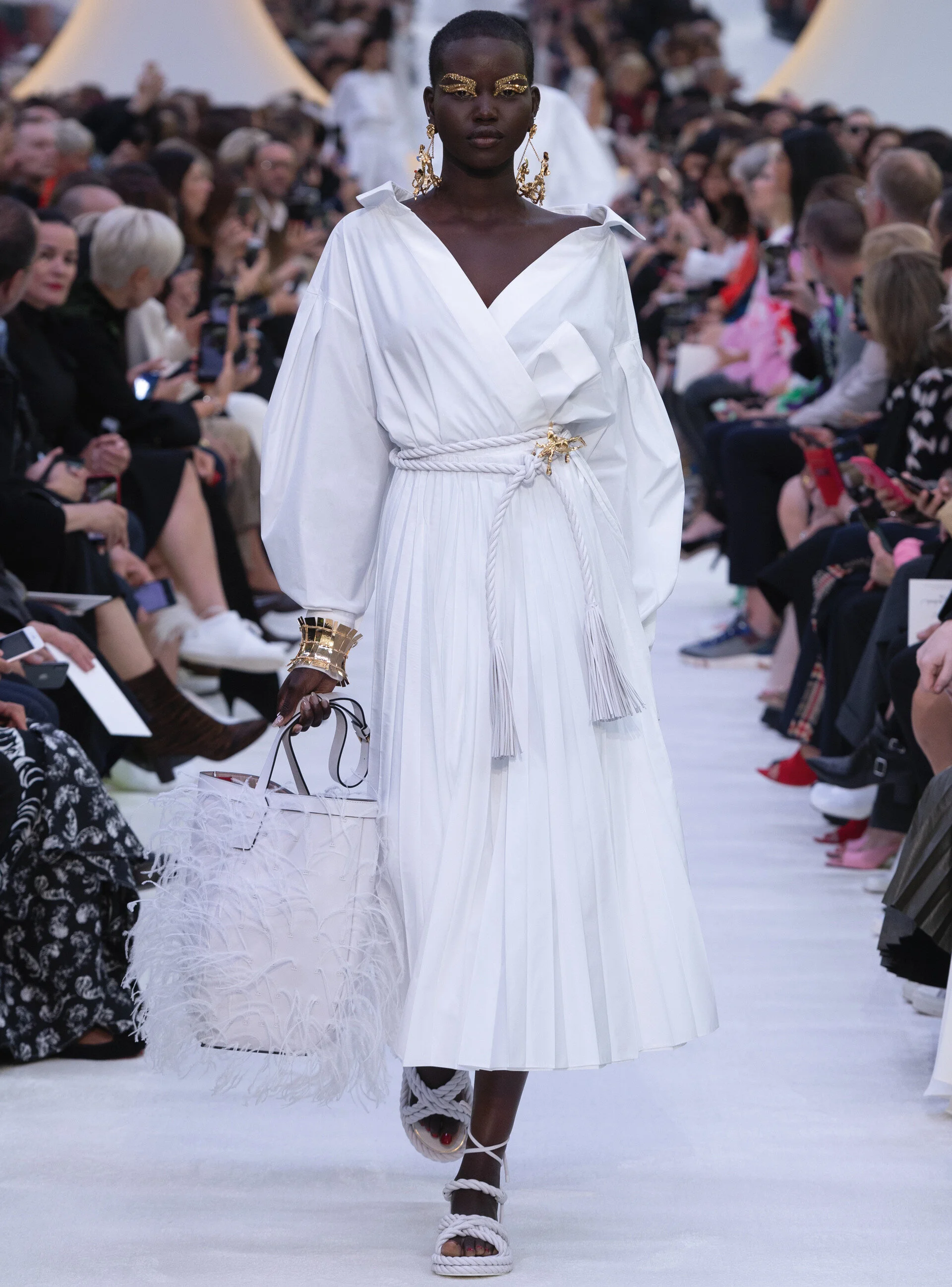 Essential Pieces of the Wardrobe: Valentino Le Blanc