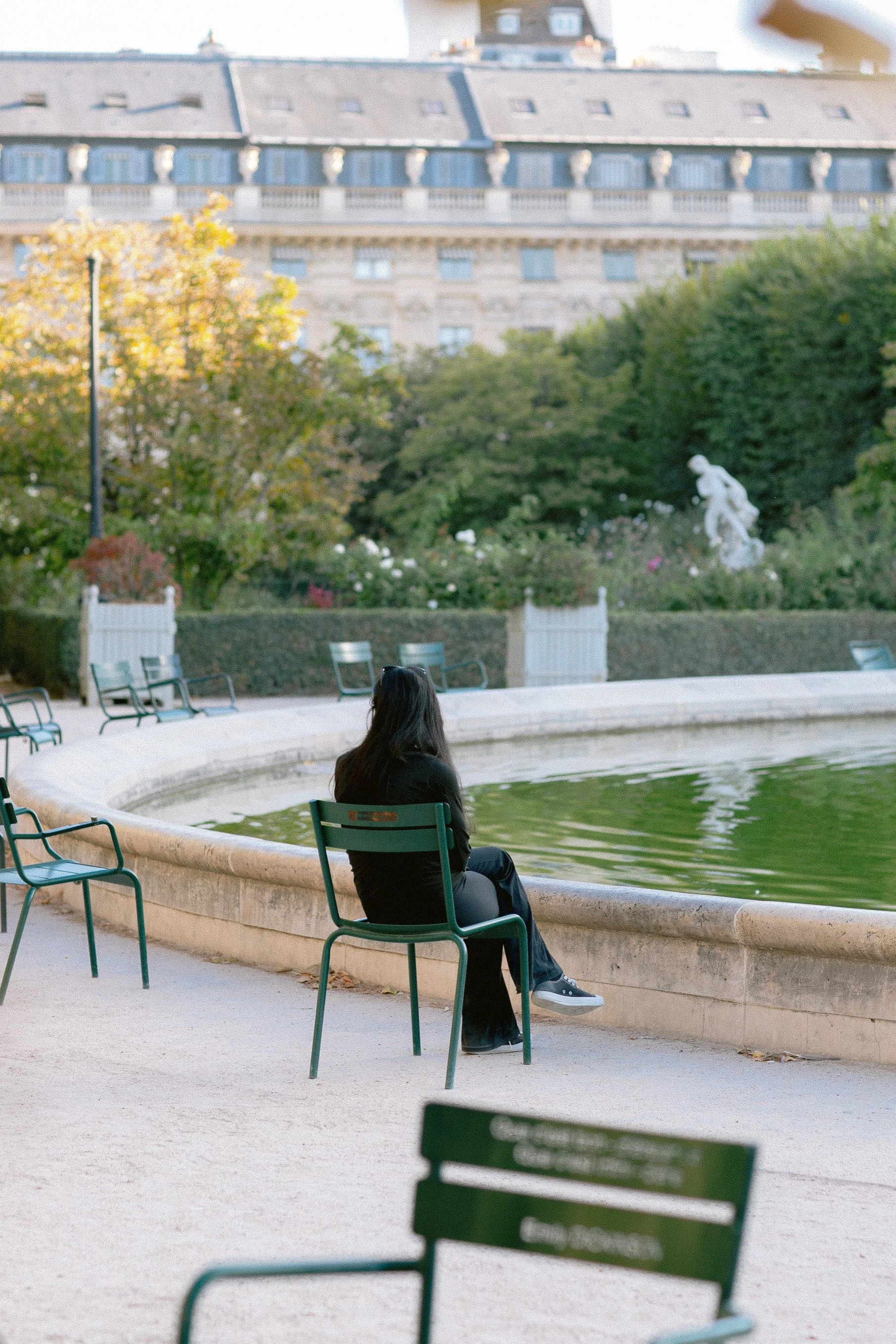 Paris Postcards :  A Visual Diary 