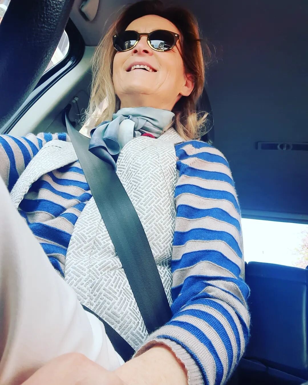Easter Monday in Rome. The sun is shining and I'm off to the seaside a typical Easter Monday in Rome. In breve: La Pasquetta con il sole si passa al mare!