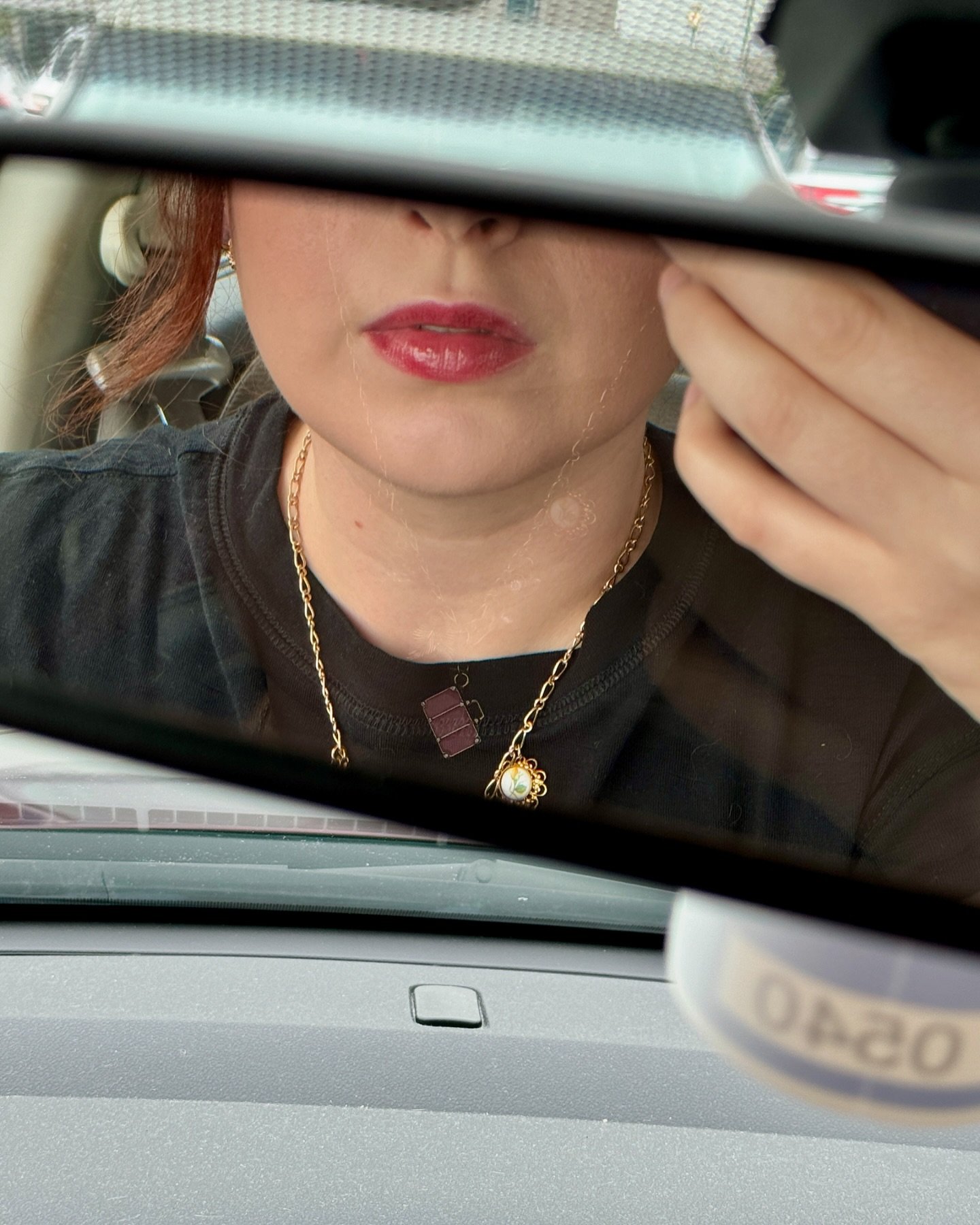 Looking in the rearview at October. It&rsquo;s been hard, yet glowy 31 days. ✨ (I spill a little more tea about this in my newsletter Little Musings, if you&rsquo;re nosey 💌)