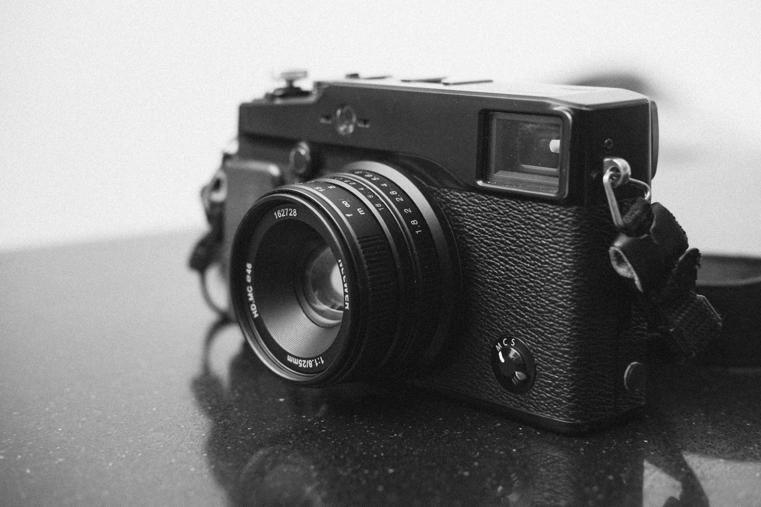 Neewer/7artisans 25mm 1.8  - Initial Thoughts