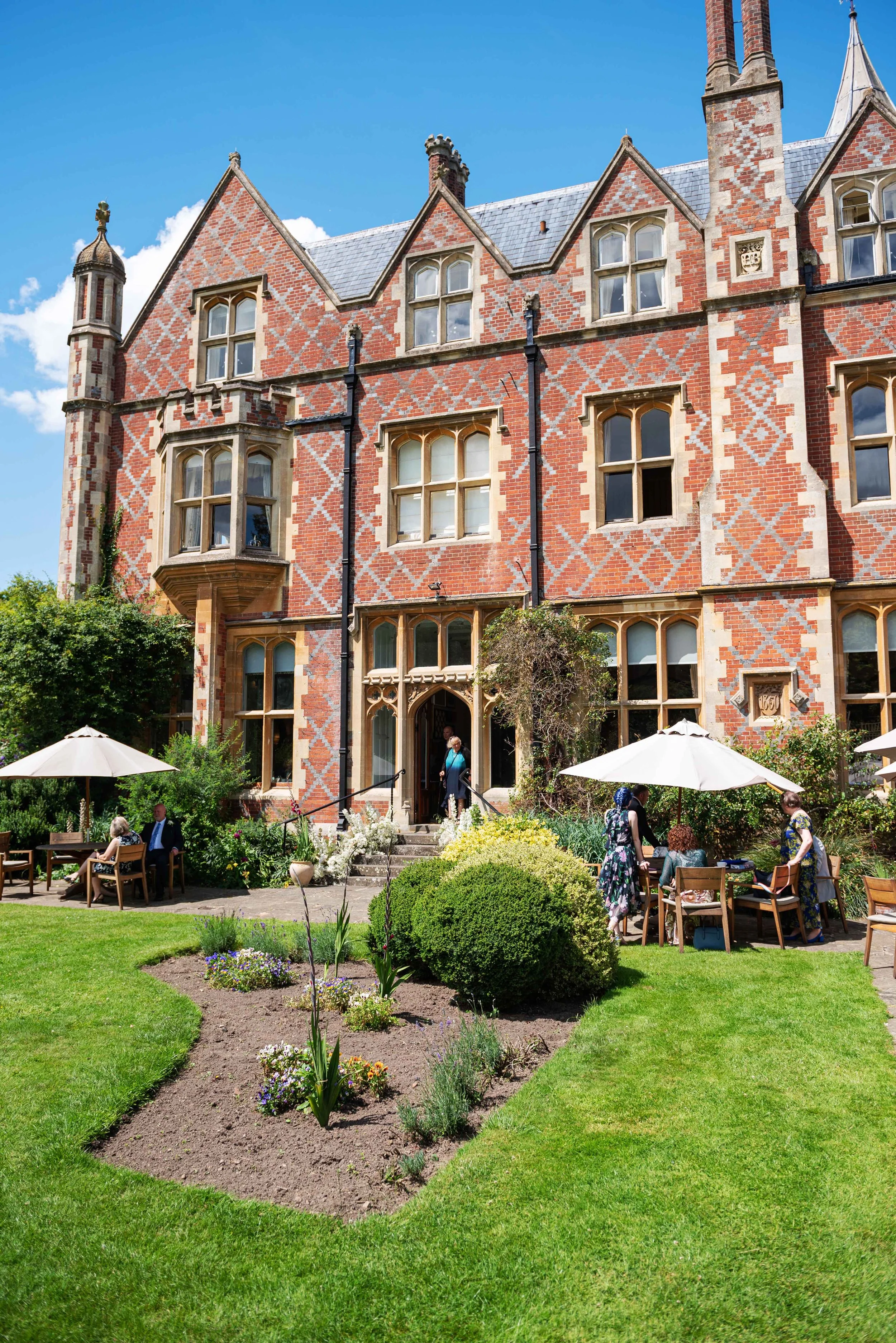 Horsted Place - Helen &amp; Steve