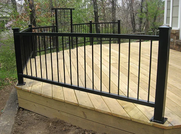 DeckRailTrellis6.jpg