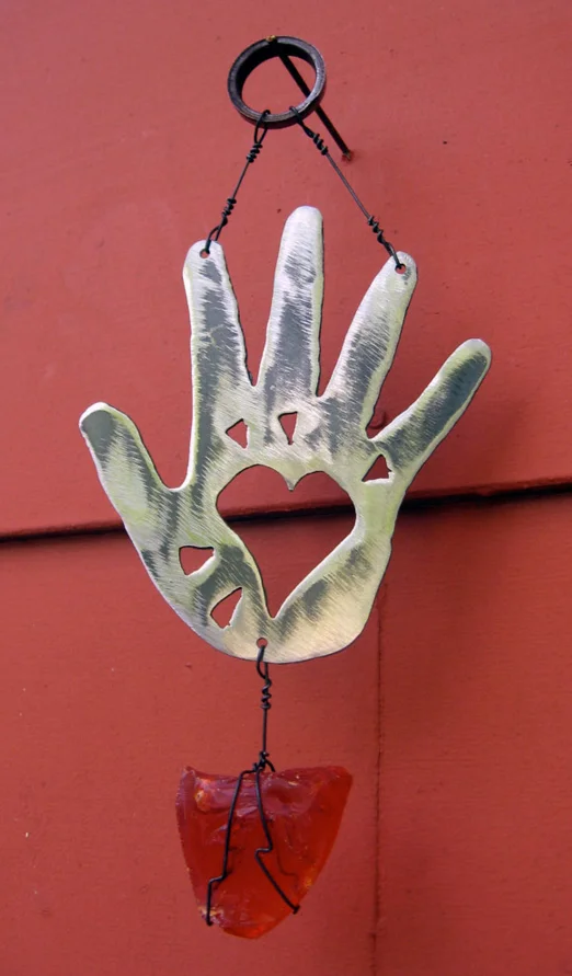HandHeart1.jpg