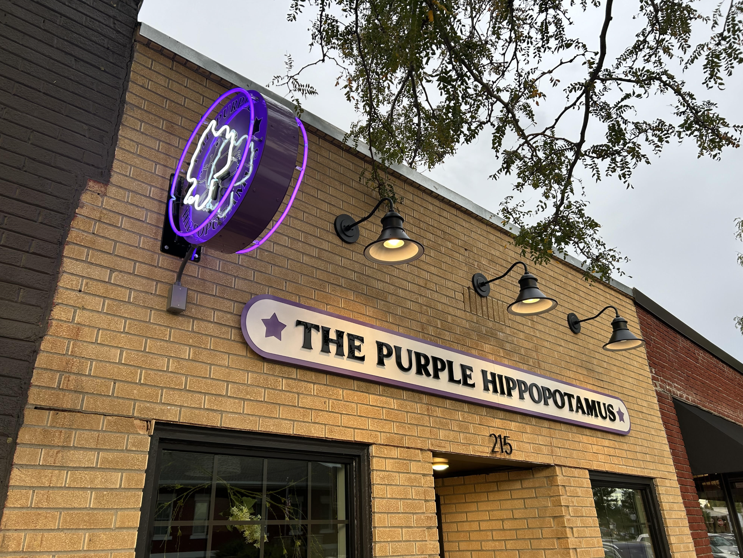 PurpleHippoNeonSign.png