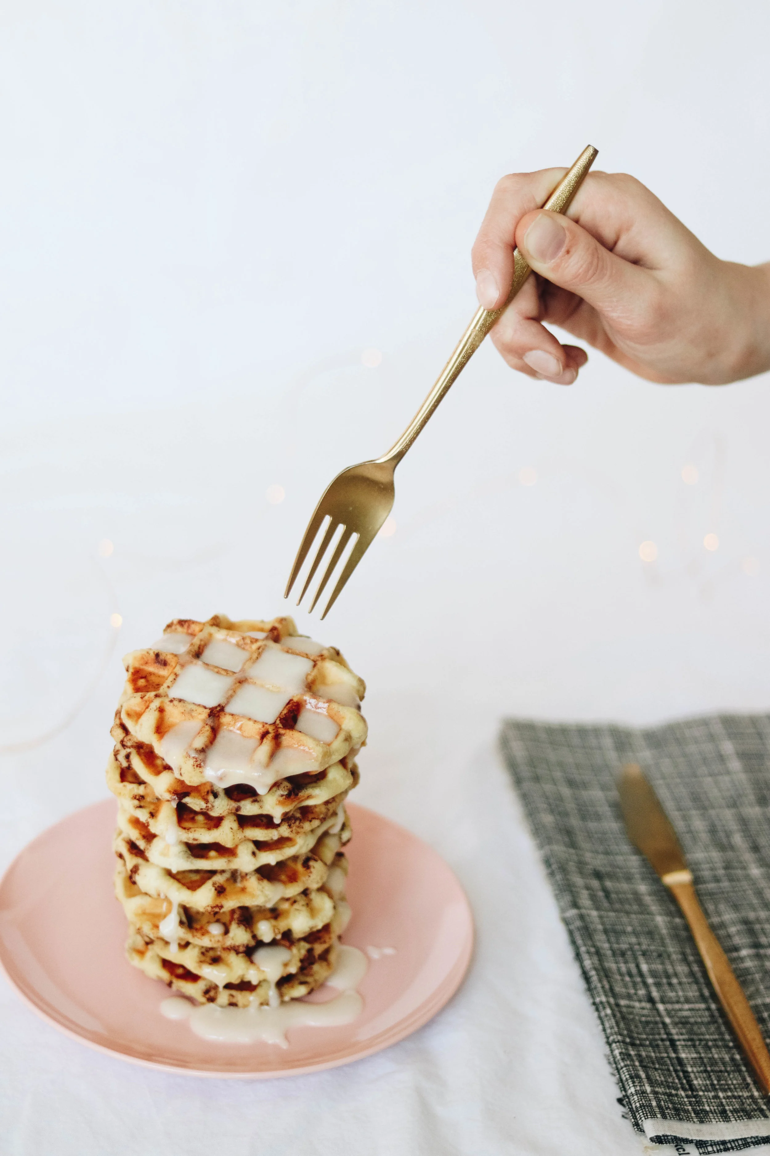 cinnamon roll waffles-56.jpg