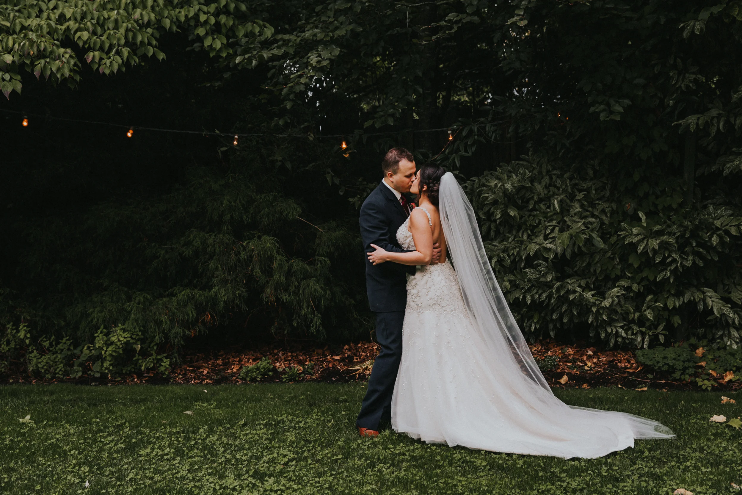 Portland_wedding_photographer_McMenamins_Alfred_Tang-6.jpg