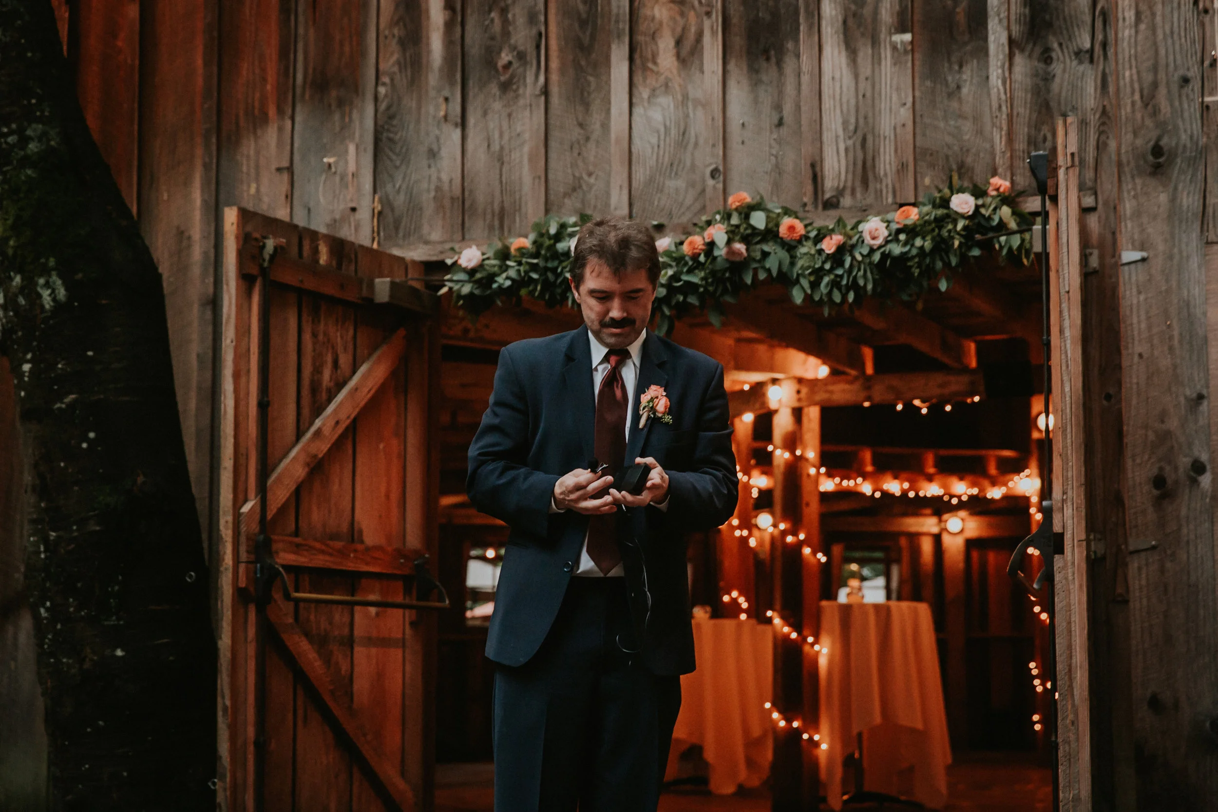 Portland_wedding_photographer_McMenamins_Alfred_Tang-36.jpg