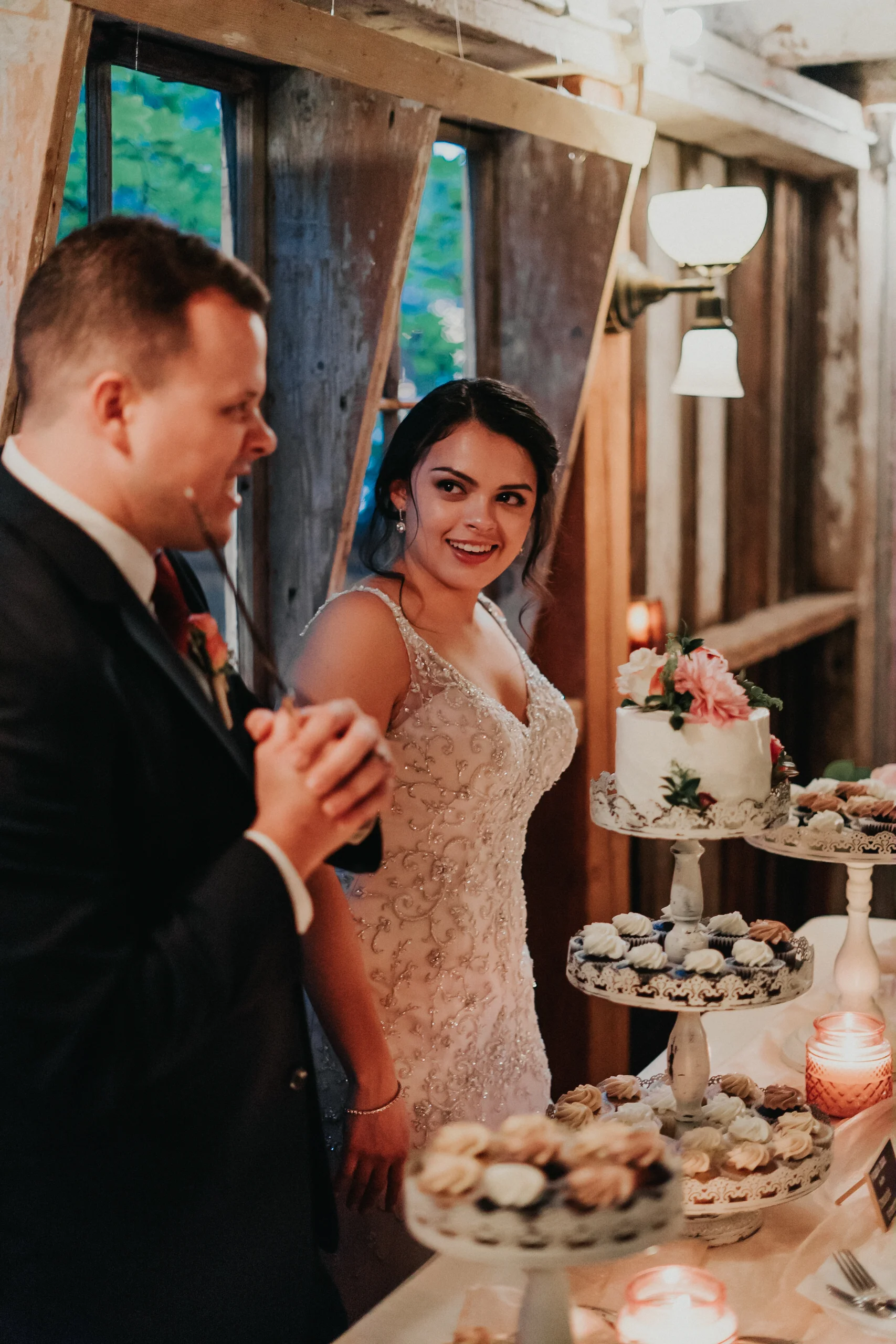 Portland_wedding_photographer_McMenamins_Alfred_Tang-40.jpg