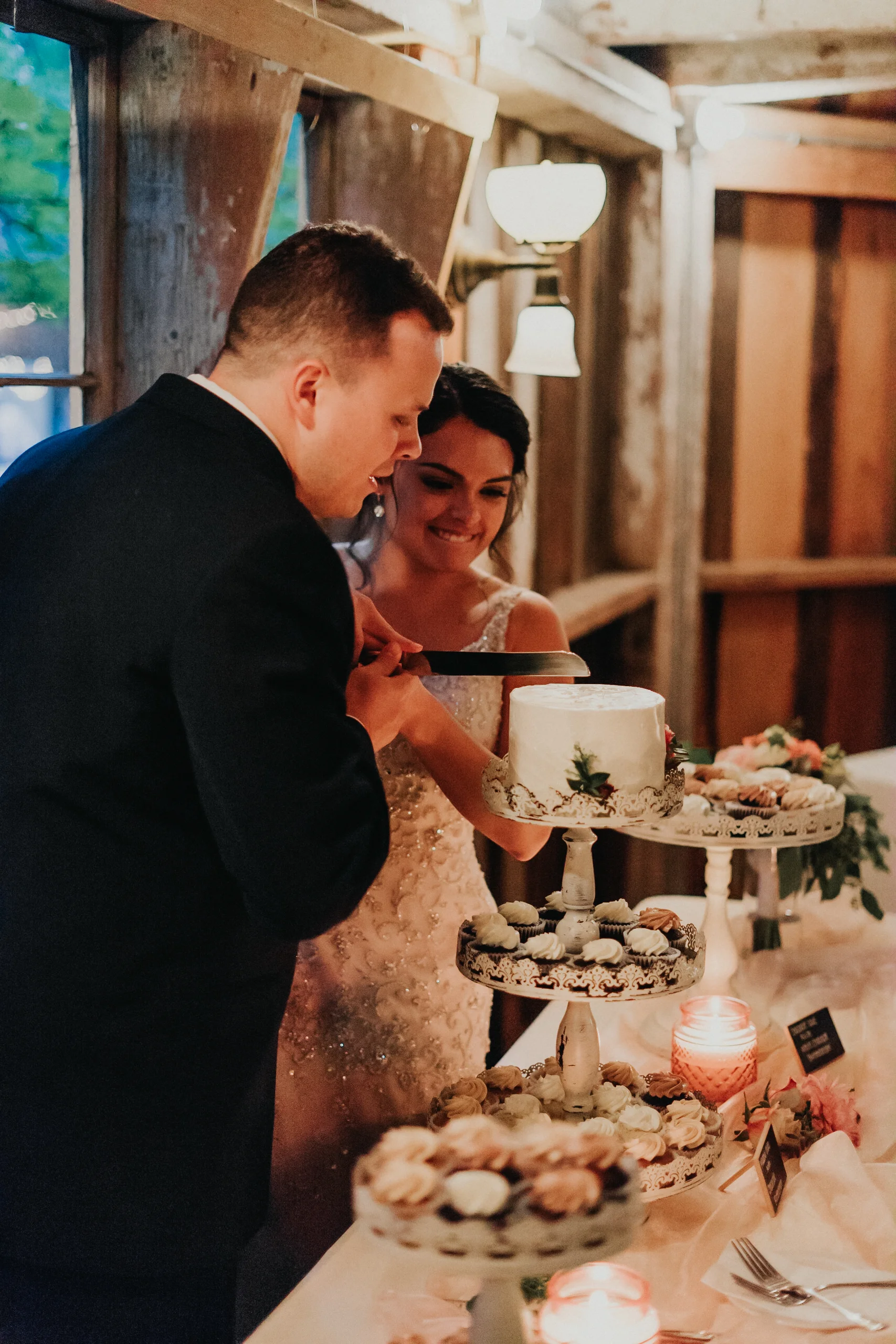 Portland_wedding_photographer_McMenamins_Alfred_Tang-42.jpg