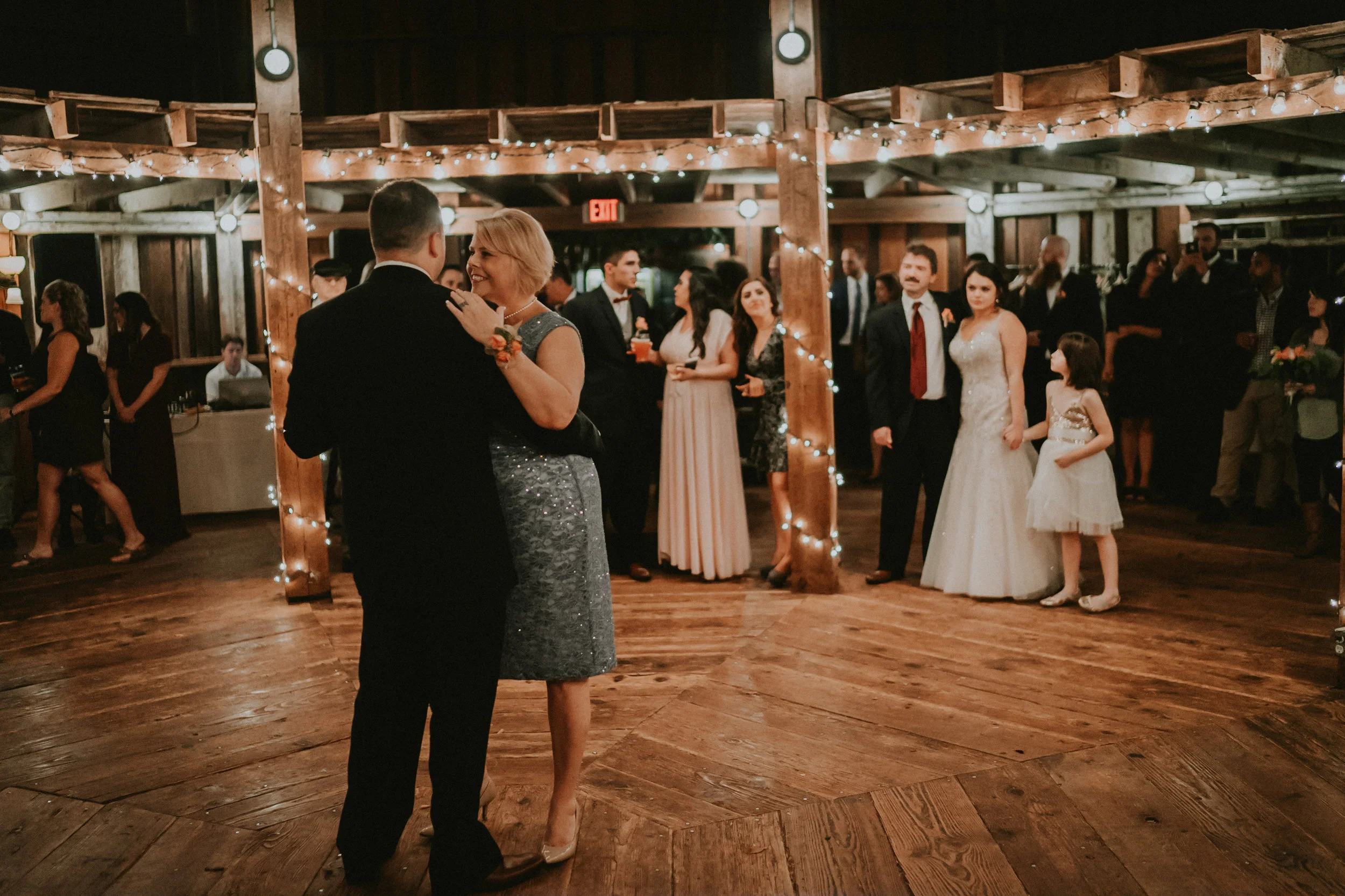 Portland_wedding_photographer_McMenamins_Alfred_Tang-64.jpg