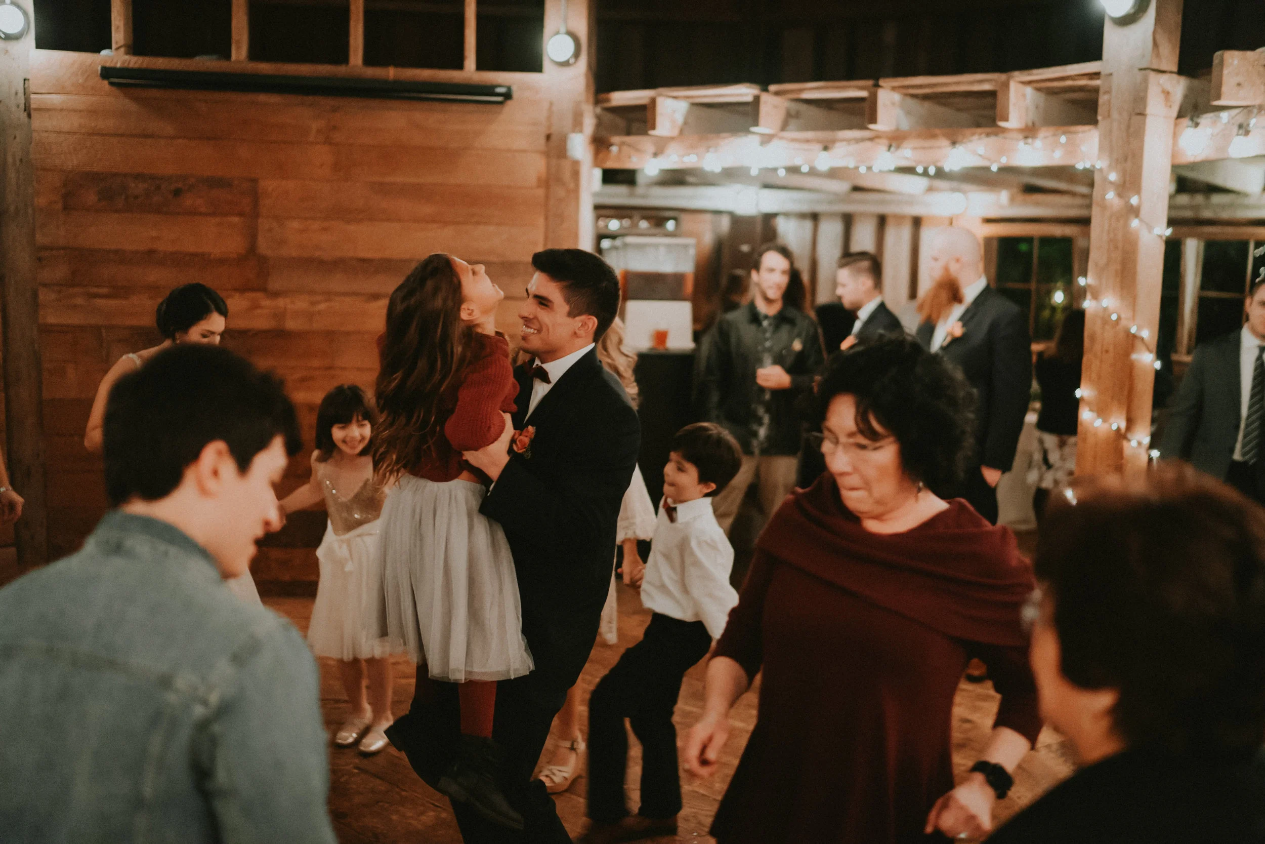 Portland_wedding_photographer_McMenamins_Alfred_Tang-89.jpg