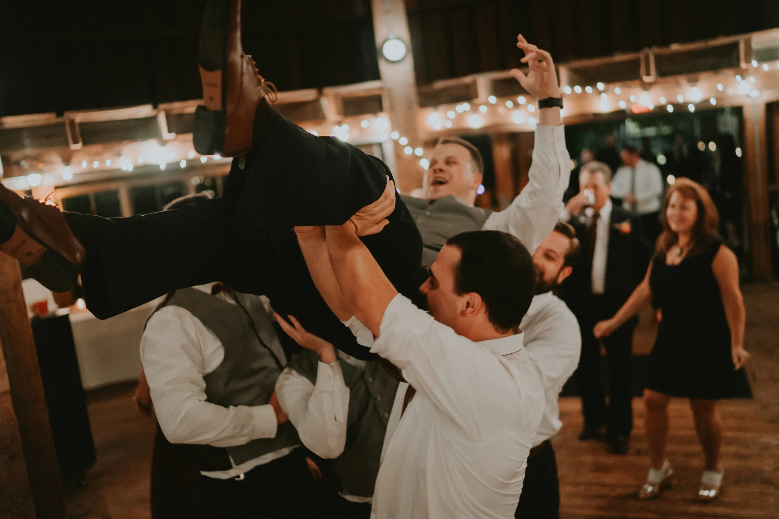 Portland_wedding_photographer_McMenamins_Alfred_Tang-106.jpg