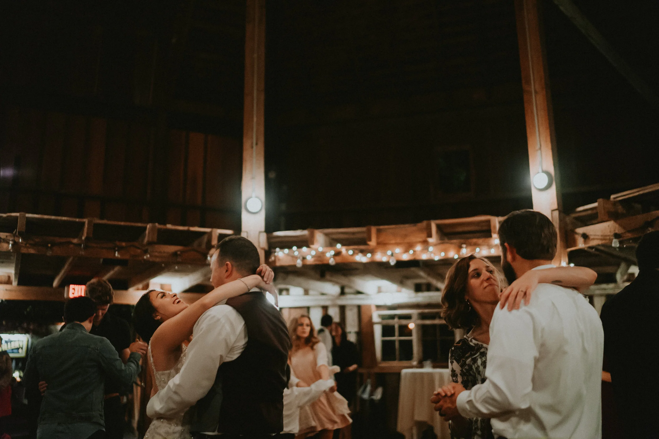 Portland_wedding_photographer_McMenamins_Alfred_Tang-112.jpg