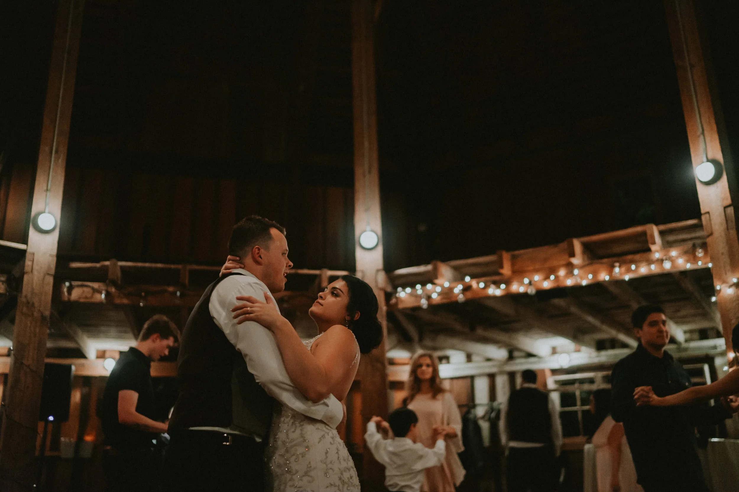 Portland_wedding_photographer_McMenamins_Alfred_Tang-113.jpg