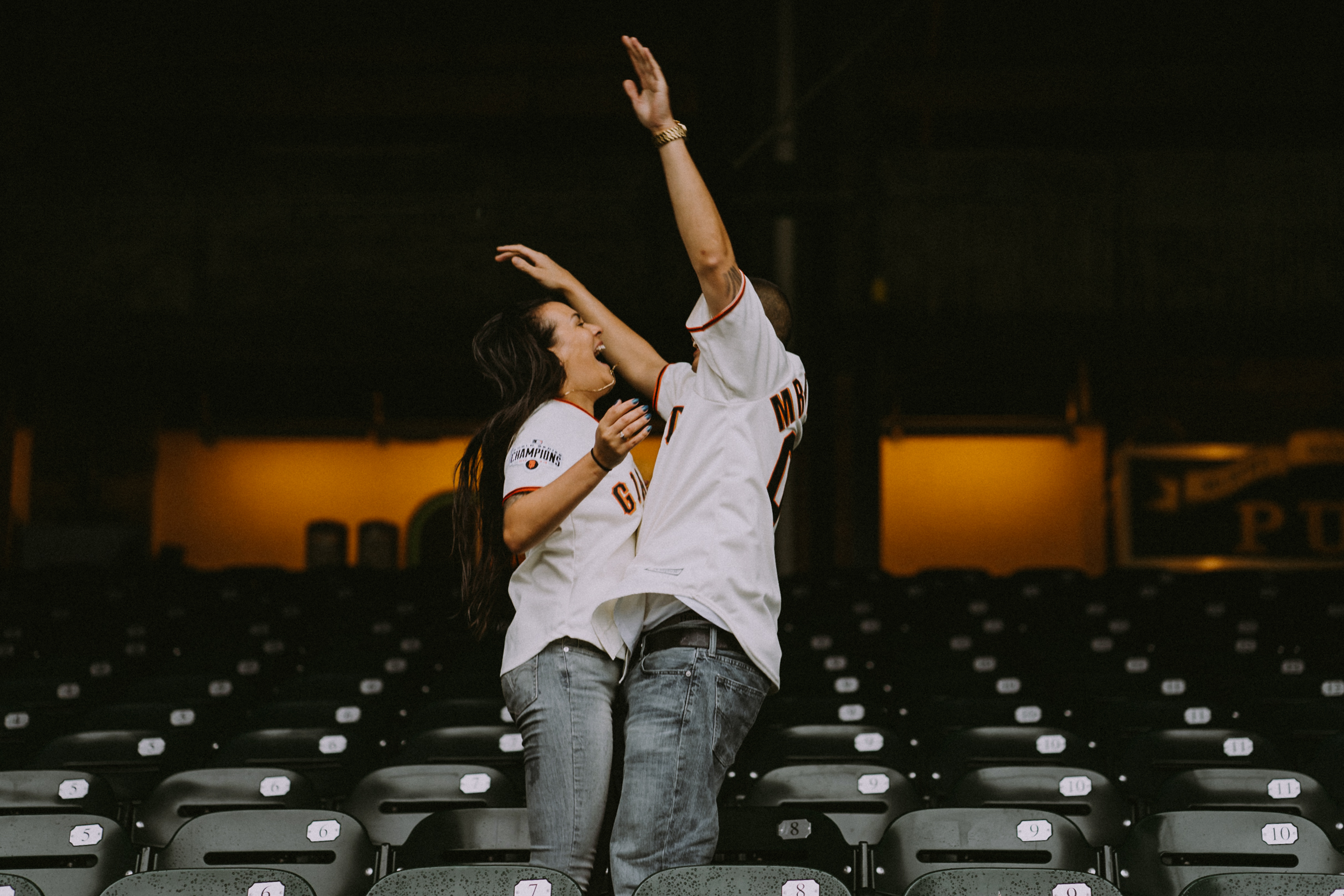 San-Francisco-engagement-wedding-photographer-Giants-AT&T-Park-5.jpg