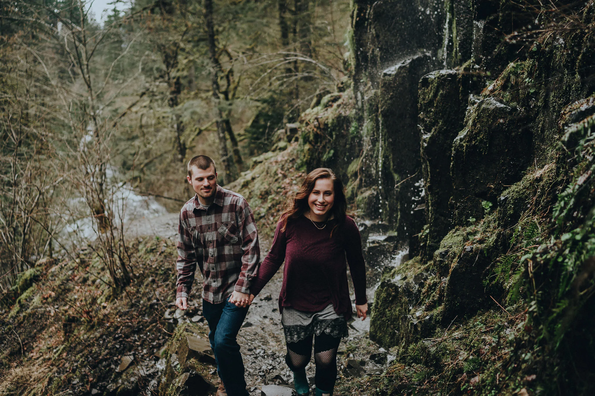 Columbia Gorge Engagement Photographer