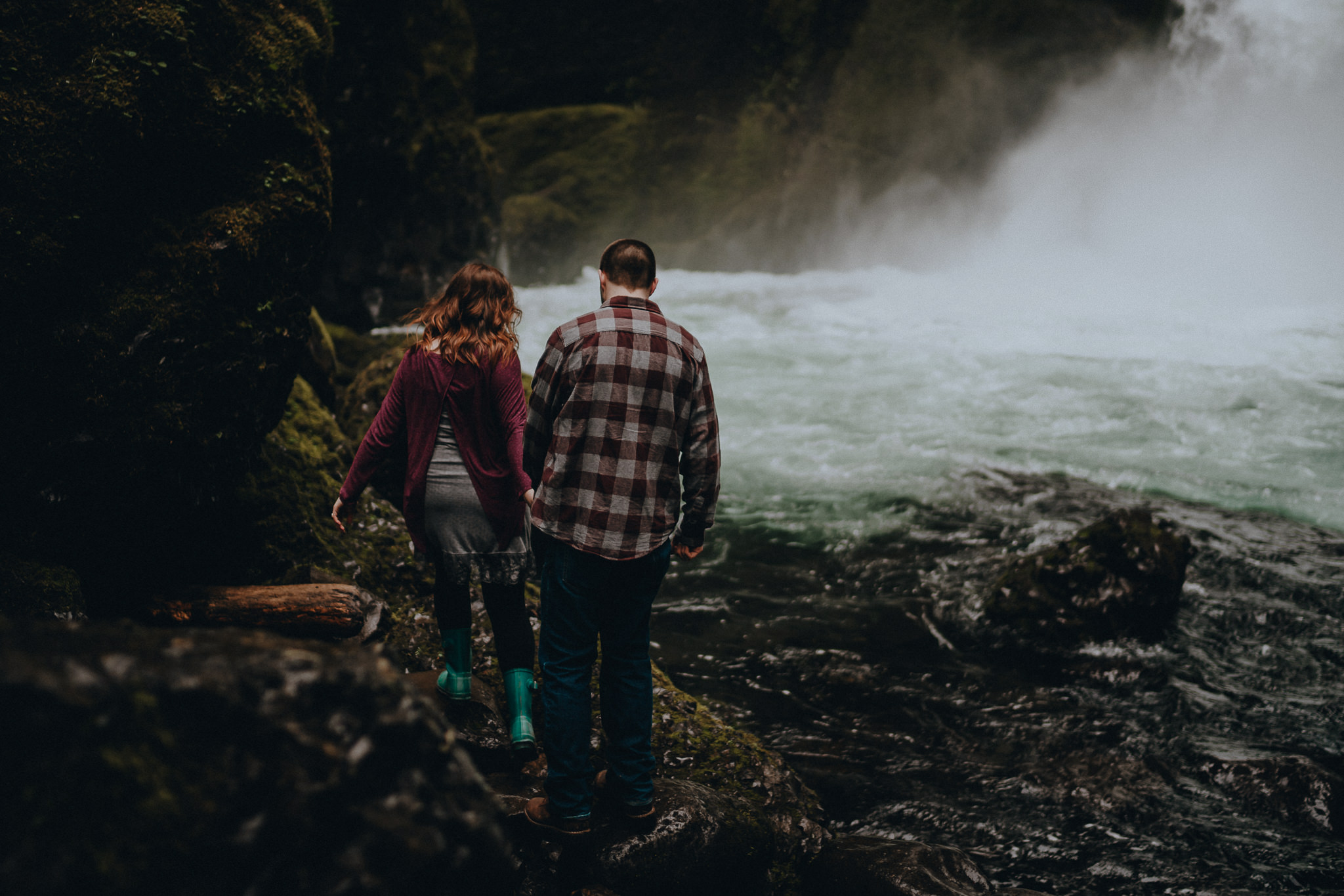 Columbia Gorge Elopement Photographer